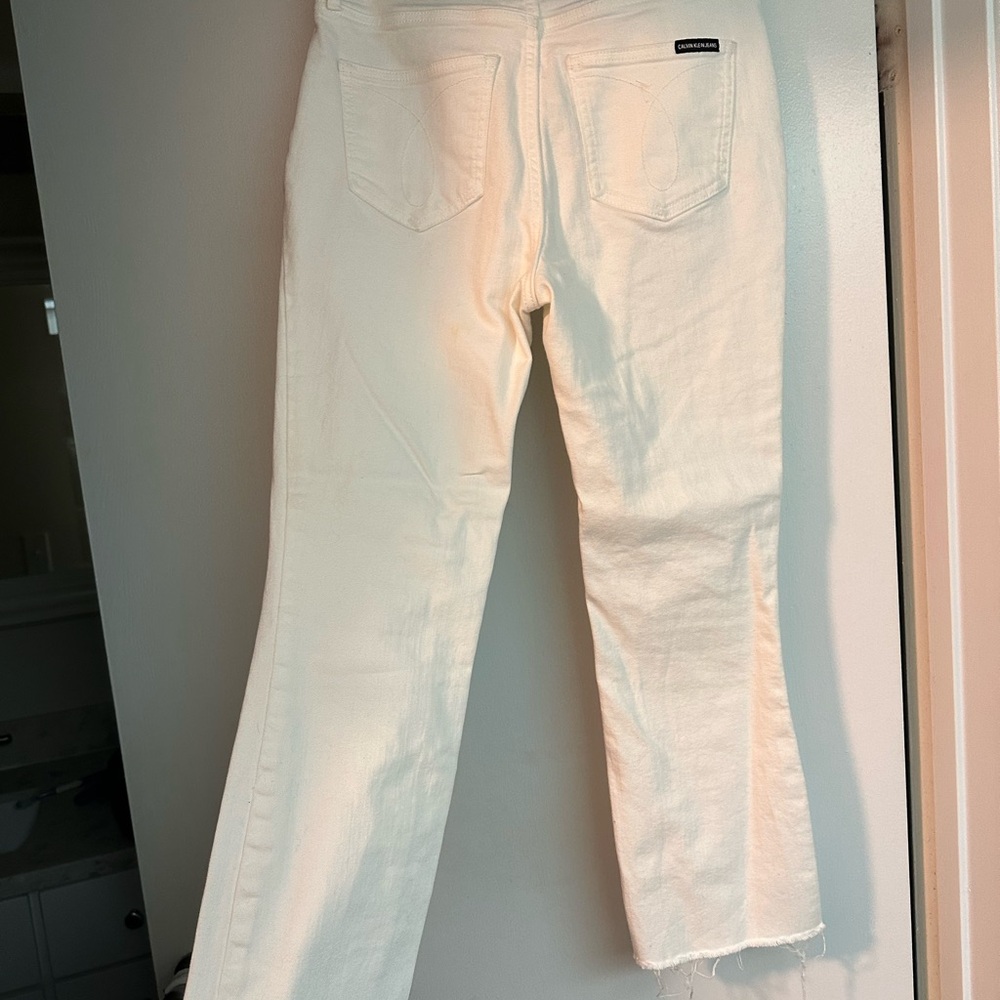 Calvin Klein white capris